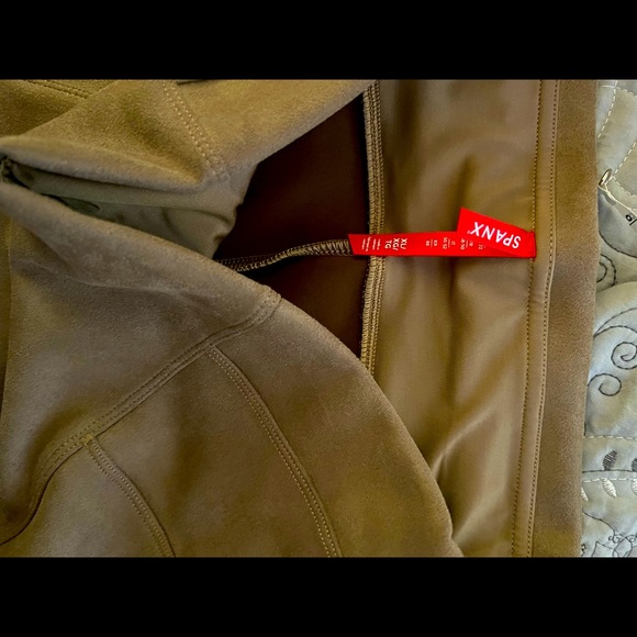 Spanx leggings brand new never worn ordered from QVC - Picture 5 of 6